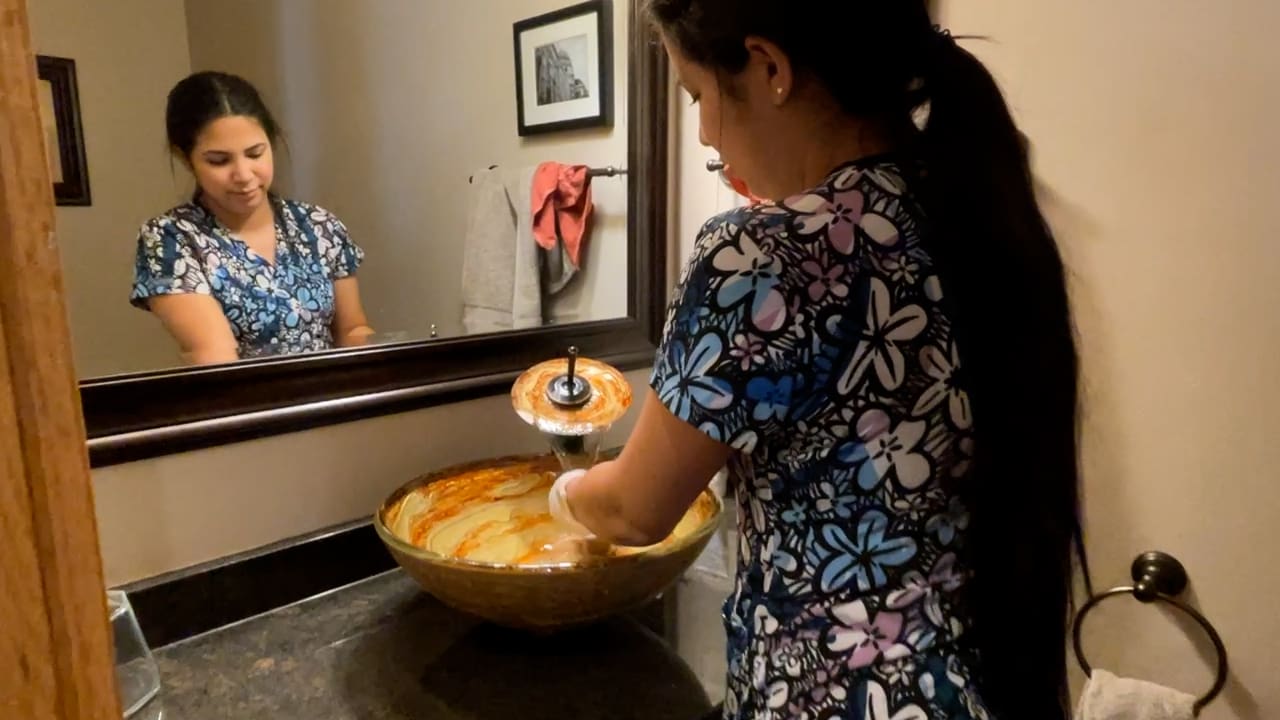 2 men using carpet cleaning machine